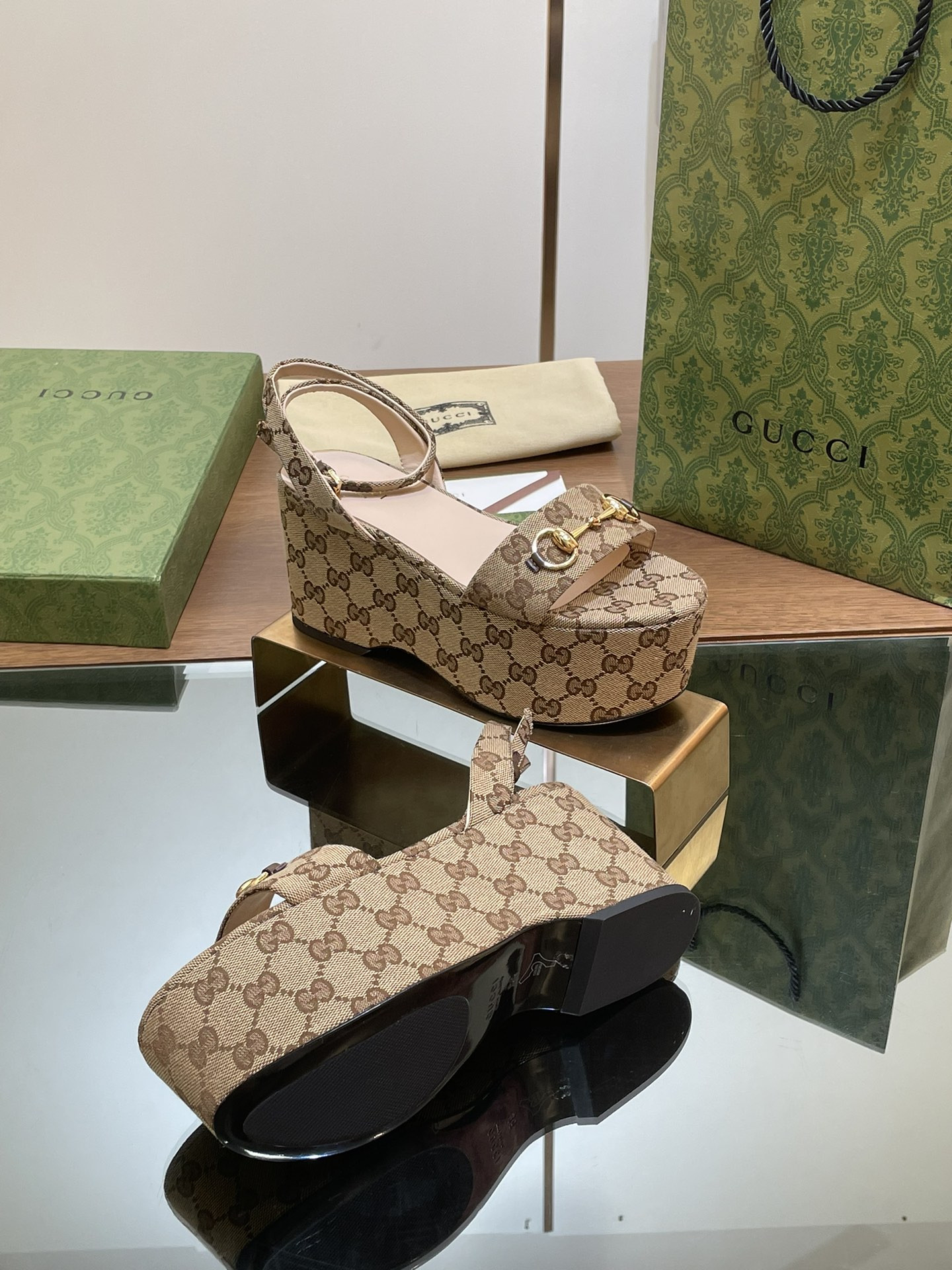 UA GUCCI WOMEN
