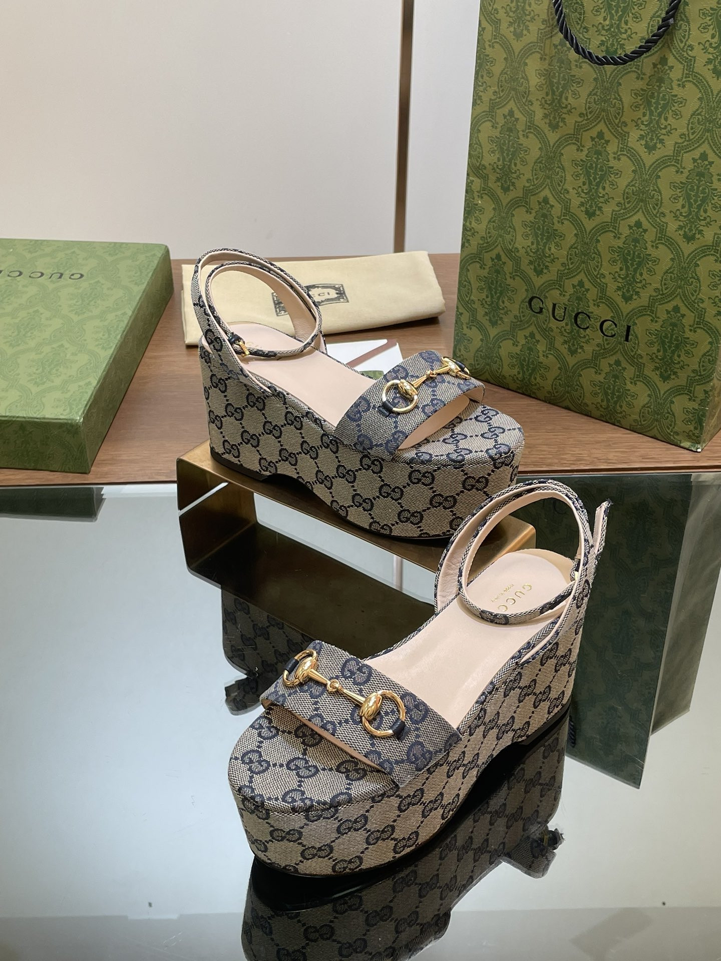 UA GUCCI WOMEN