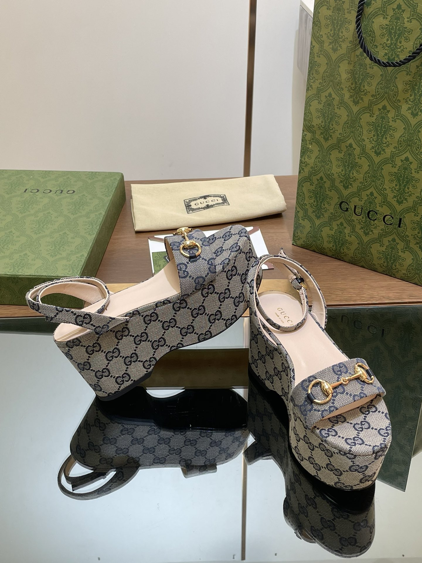 UA GUCCI WOMEN