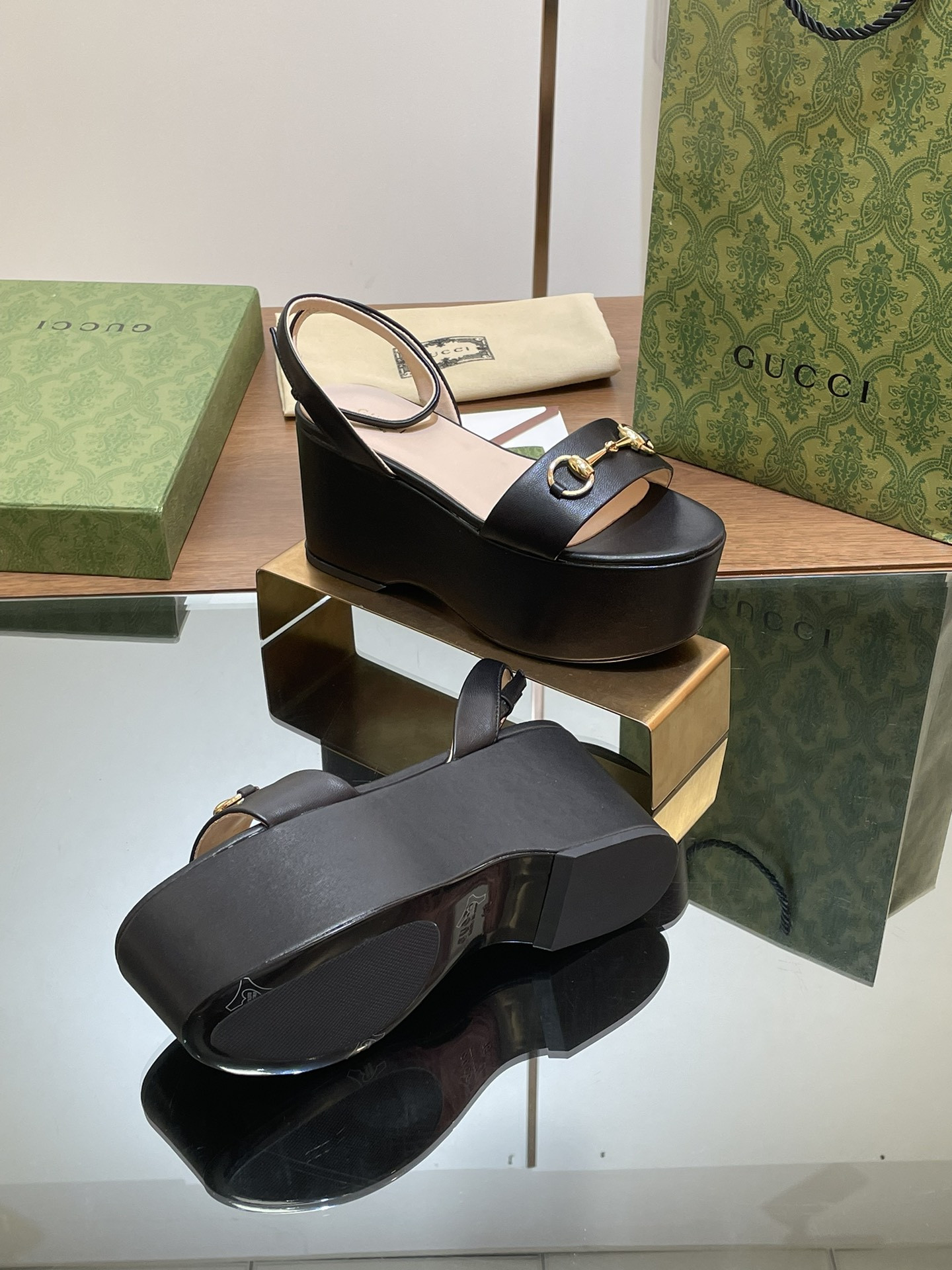 UA GUCCI WOMEN