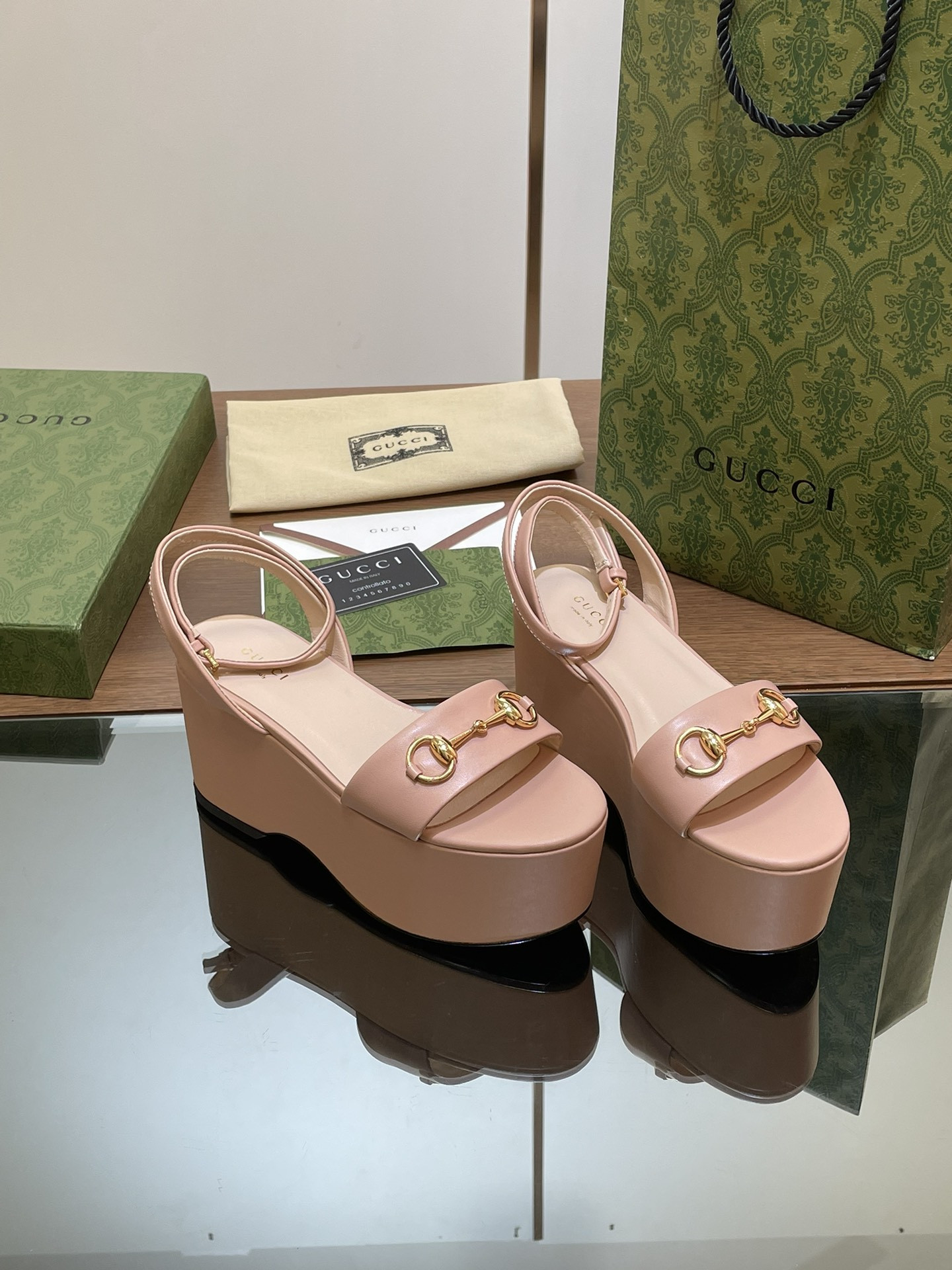 UA GUCCI WOMEN