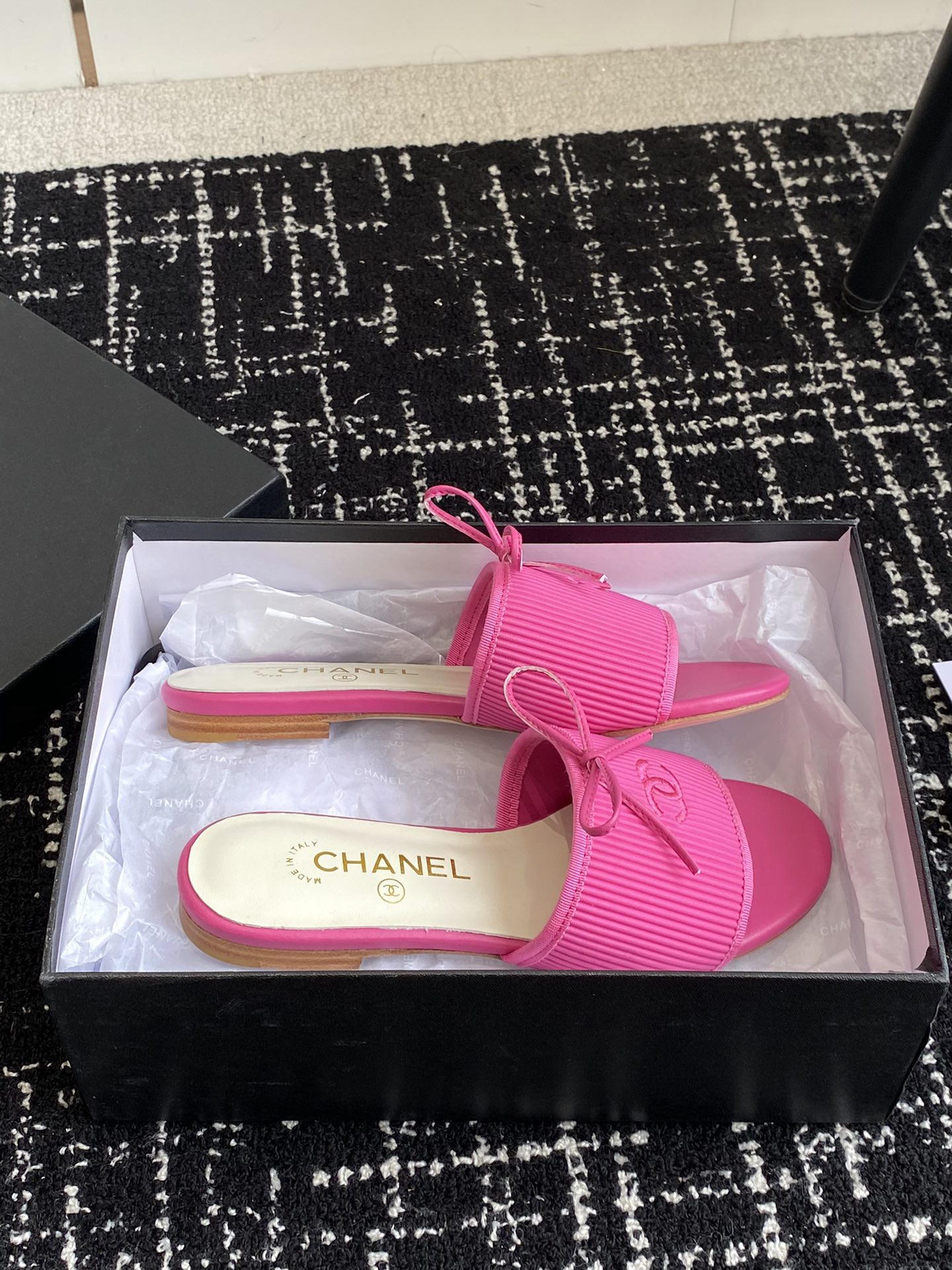UA CHANEL WOMEN