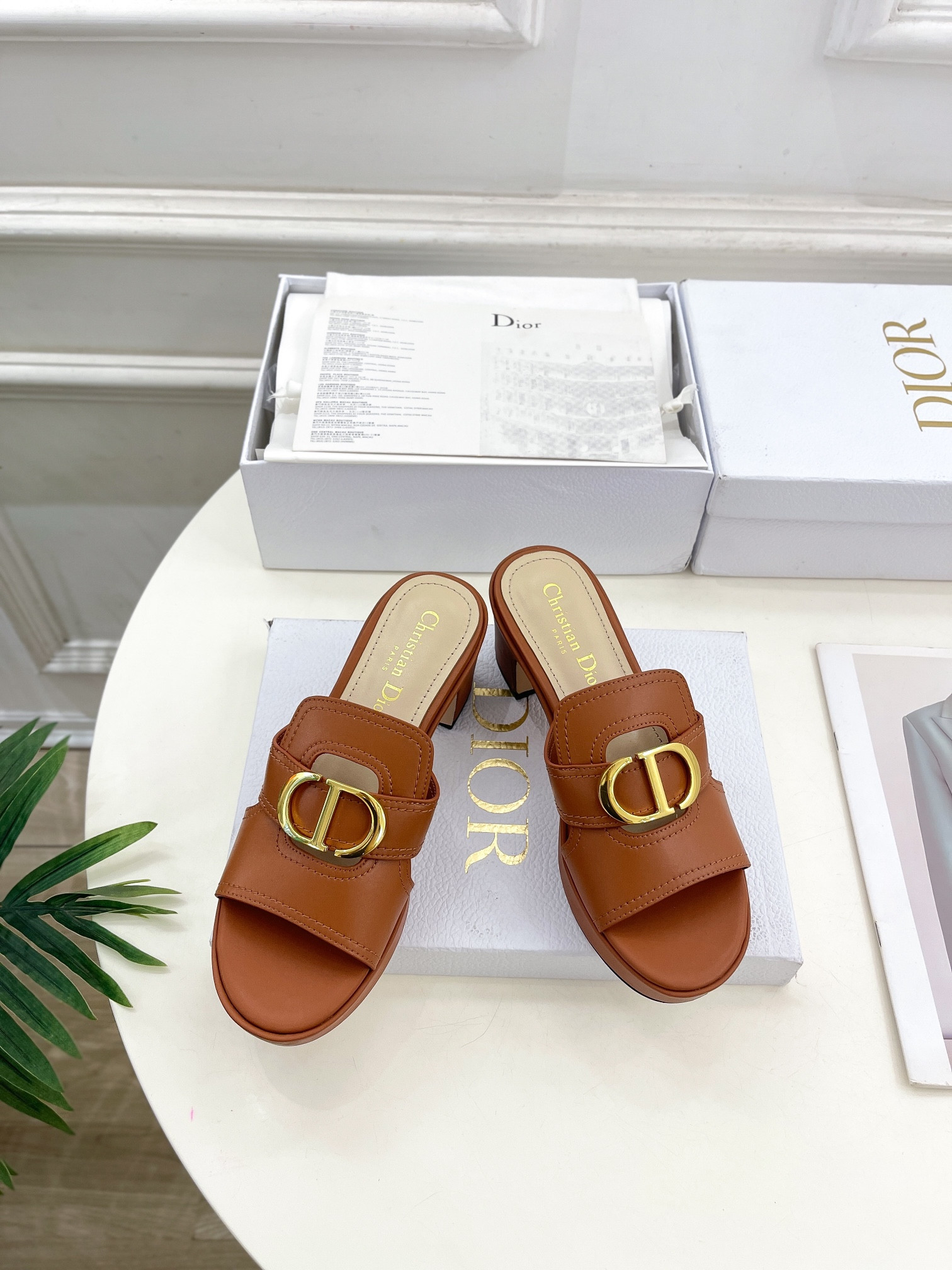 UA DIOR 30 Montaigne Platform Slide