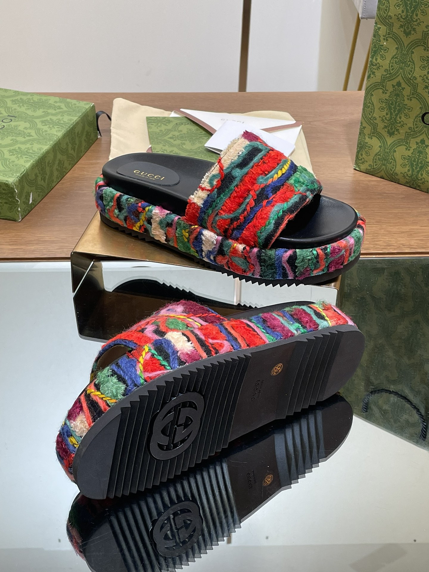 UA GUCCI PLATFORM SLIDE