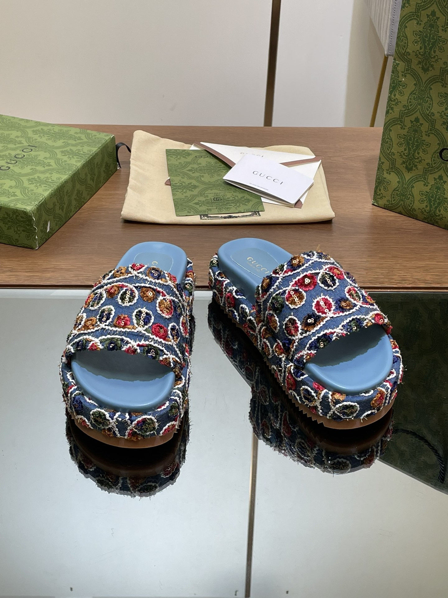 UA GUCCI PLATFORM SLIDE