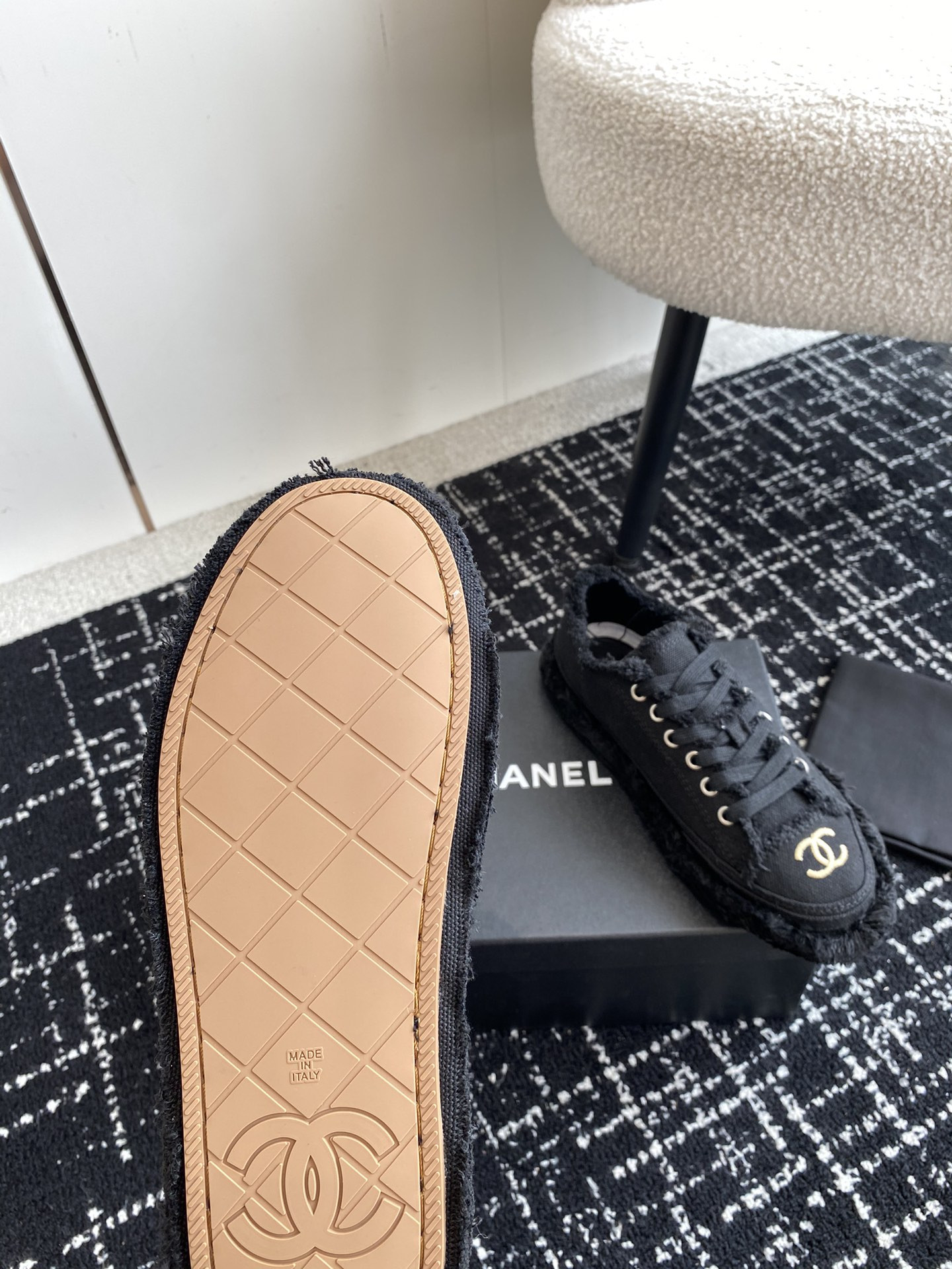 UA CHANEL SNEAKER