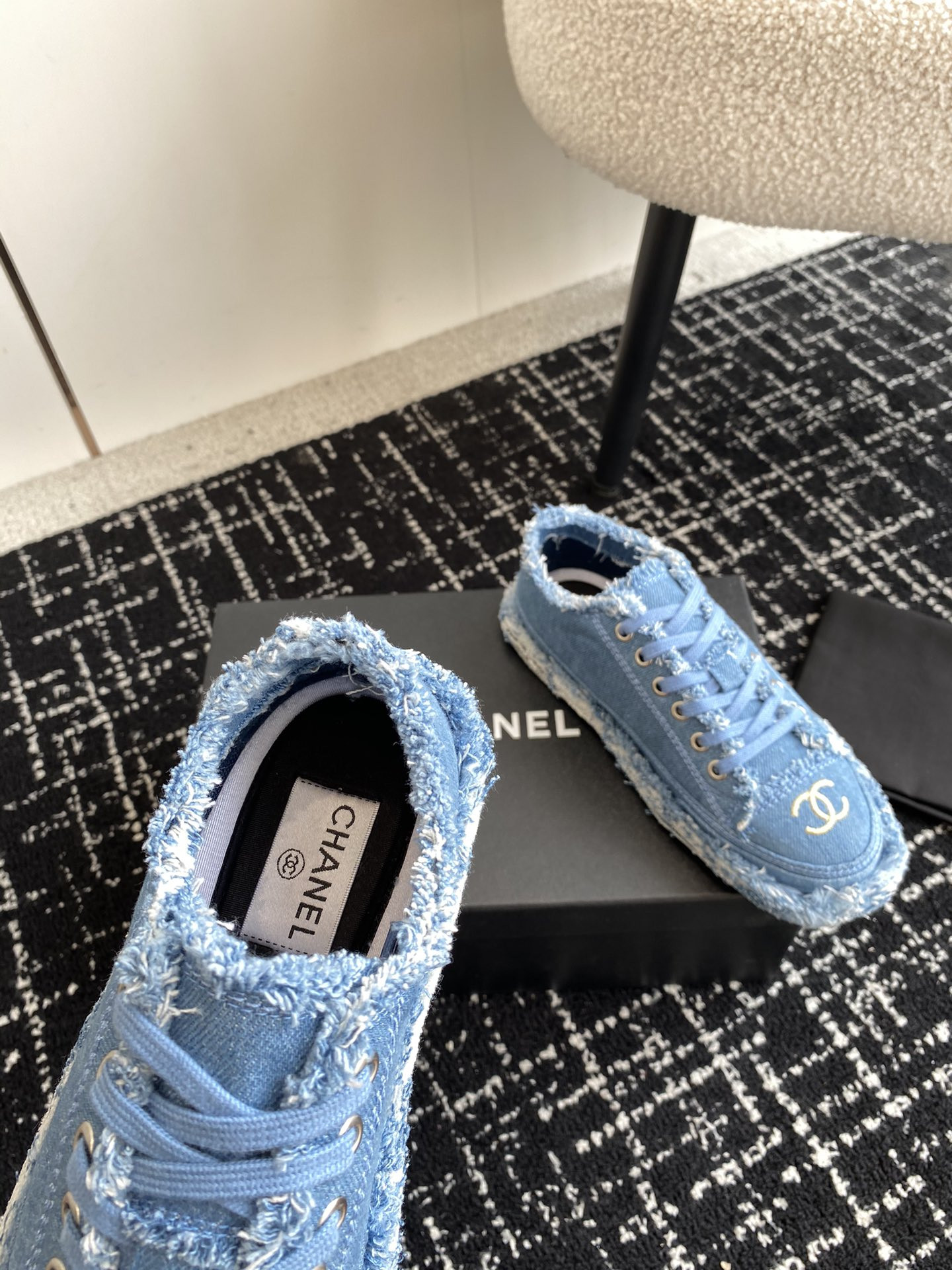 UA CHANEL SNEAKER