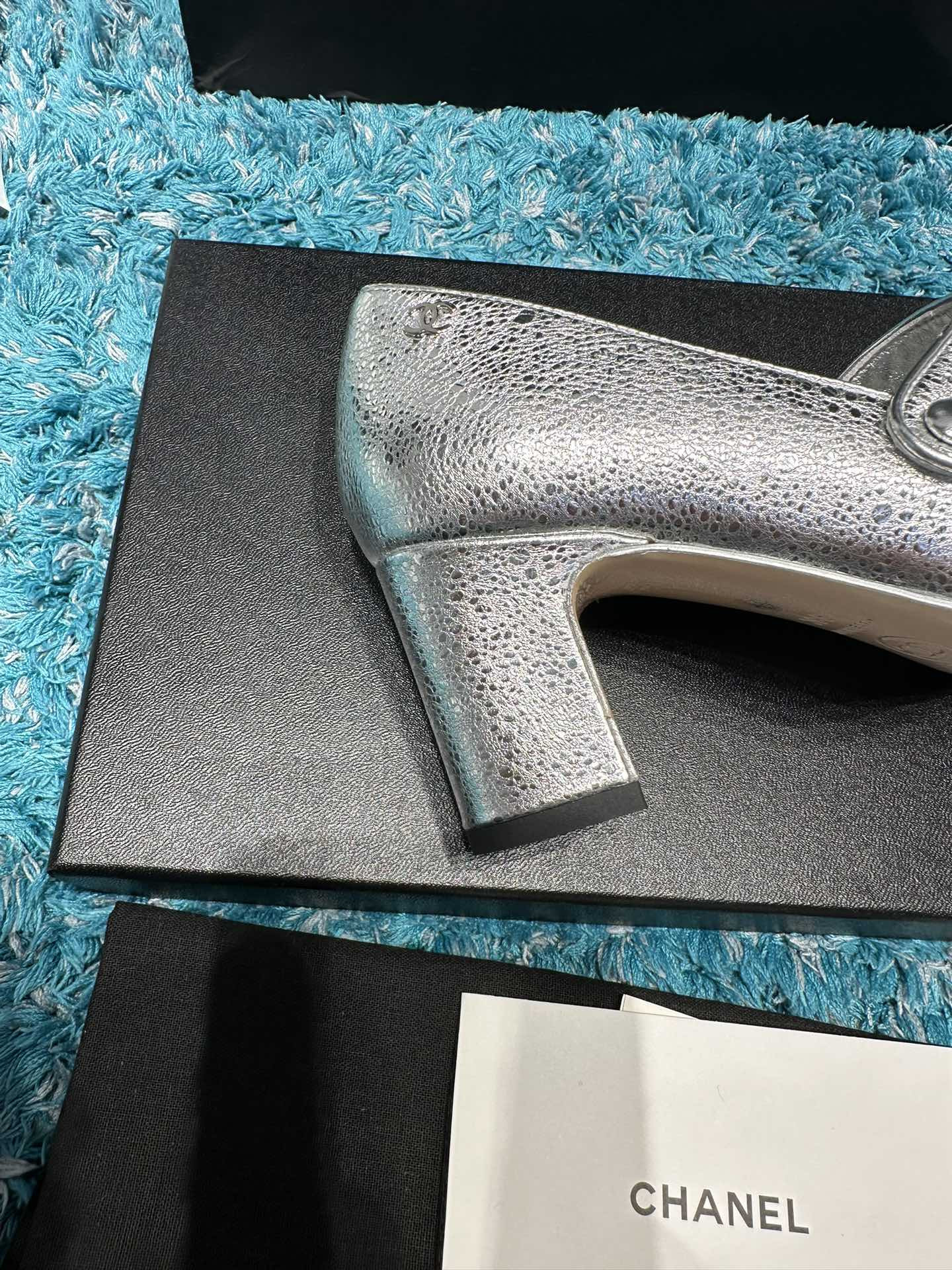 UA CHANEL MARY JANES Pump