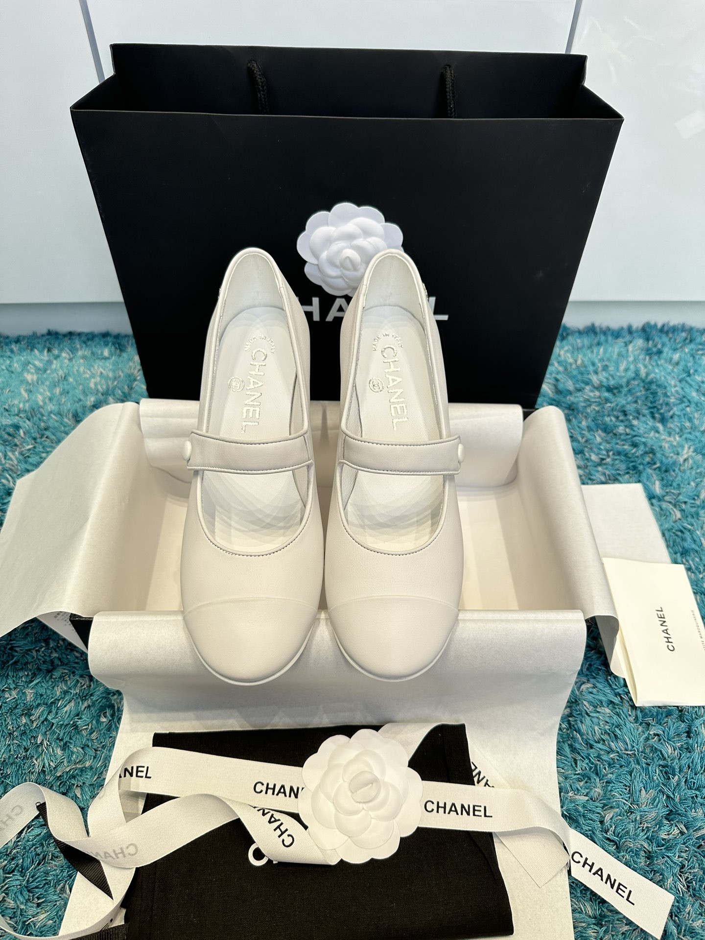 UA CHANEL MARY JANES Pump