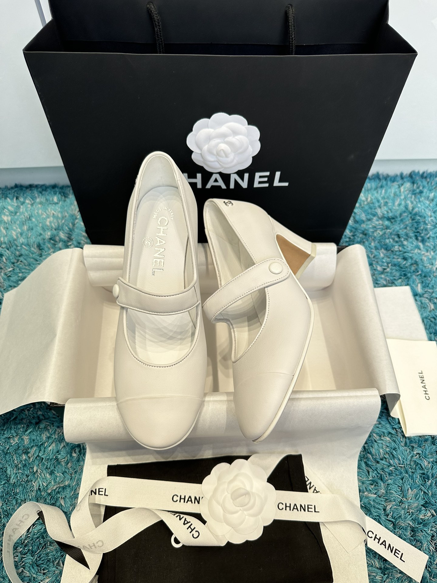 UA CHANEL MARY JANES Pump