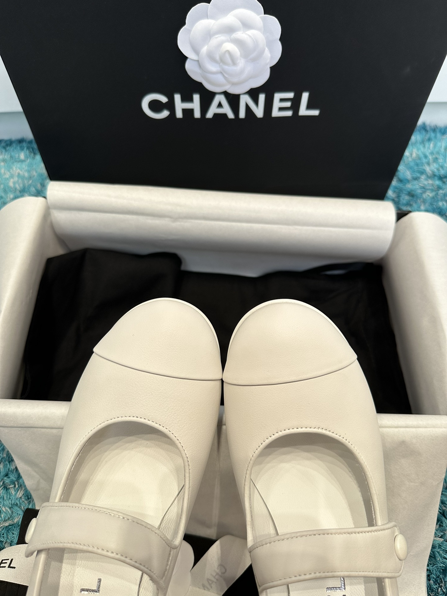UA CHANEL MARY JANES Pump