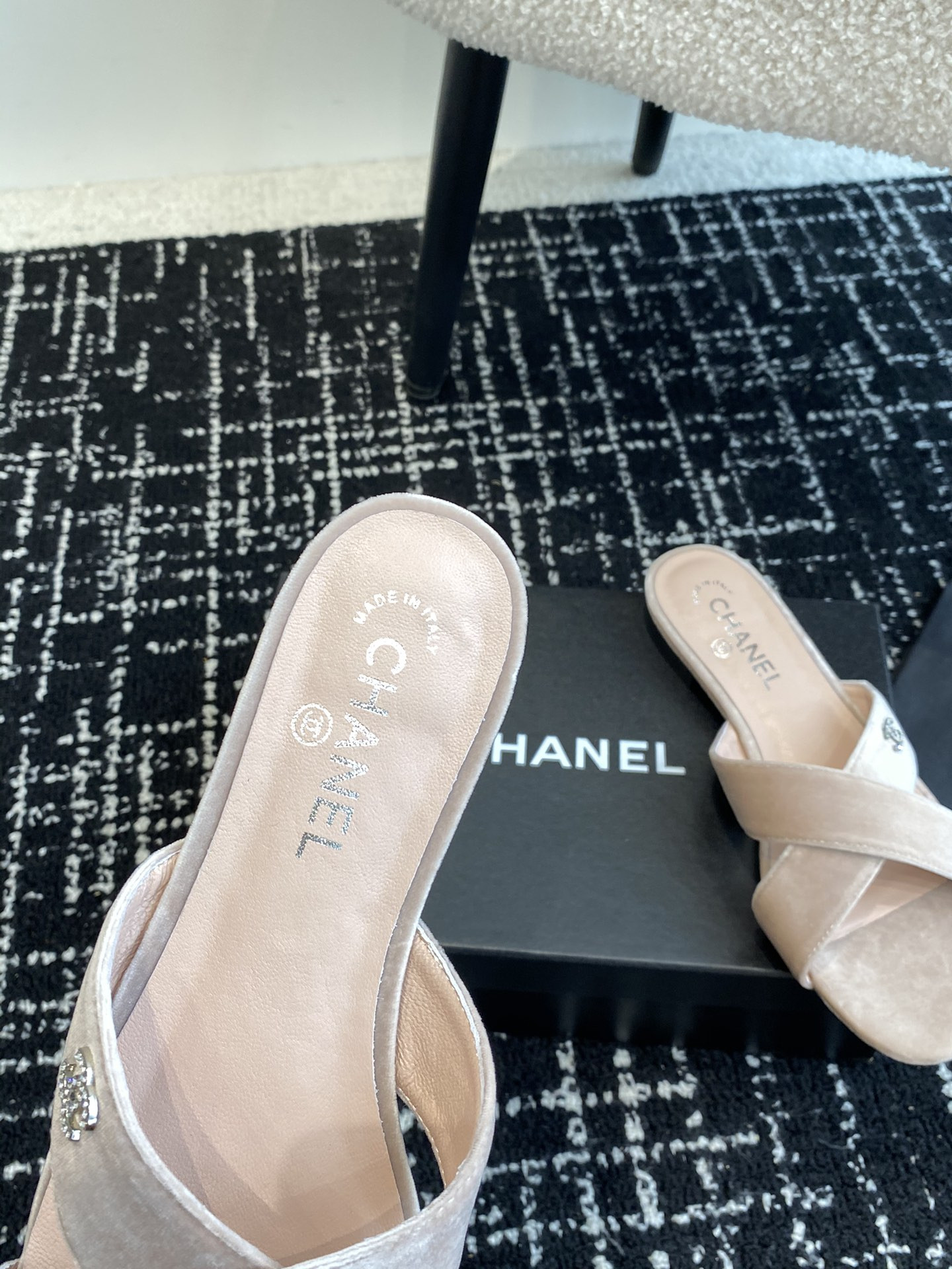 UA CHANEL WOMEN
