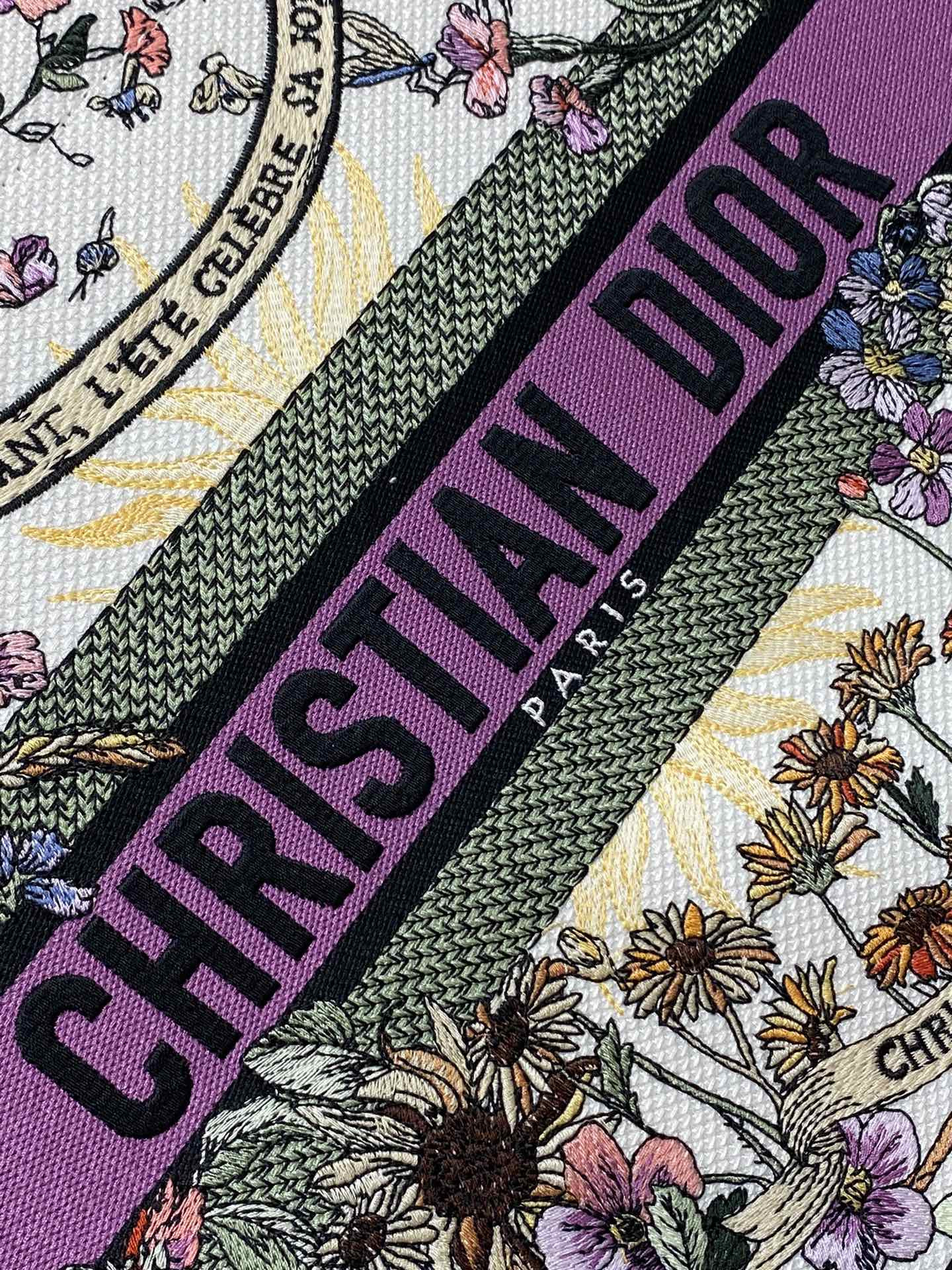 Medium Dior Book Tote Ecru Multicolor 36 x 27.5 x 16.5 cm