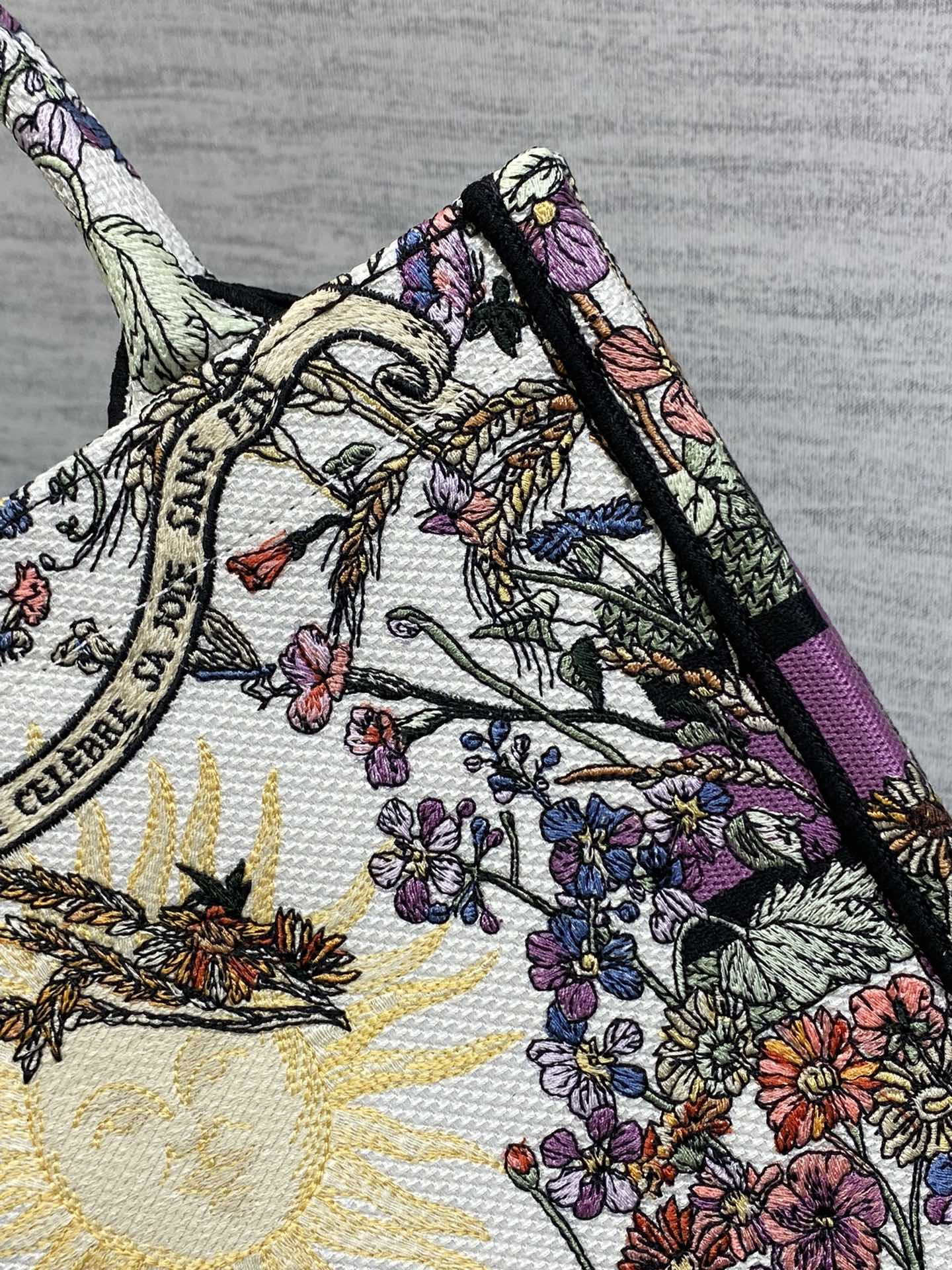 Small Dior Book Tote Ecru Multicolor Dior 4 Saisons Été Soleil Embroidery 26x8x22cm