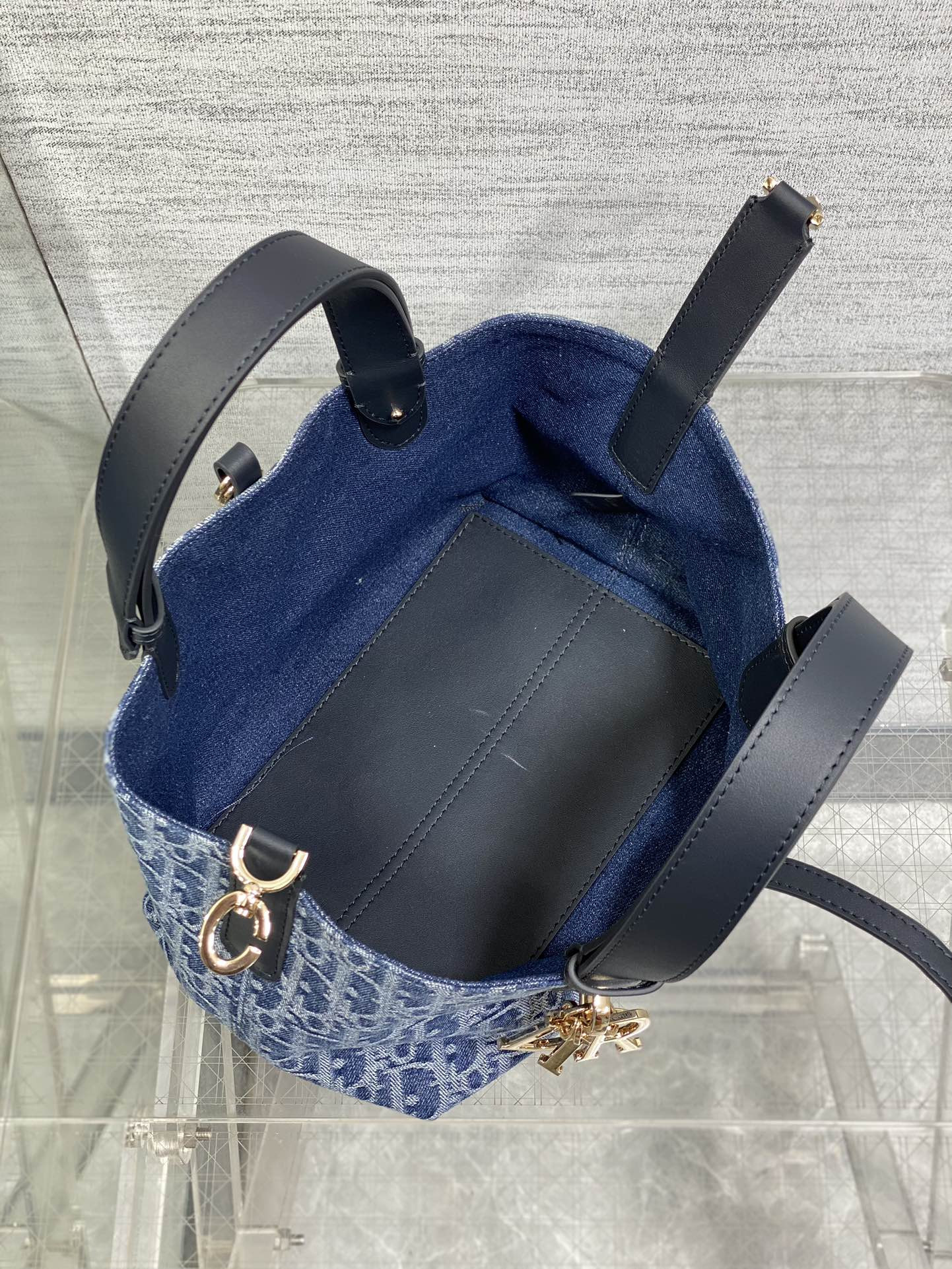 Small Dior Toujours Bag Blue Denim Dior Oblique Jacquard 23 x15 x15cm