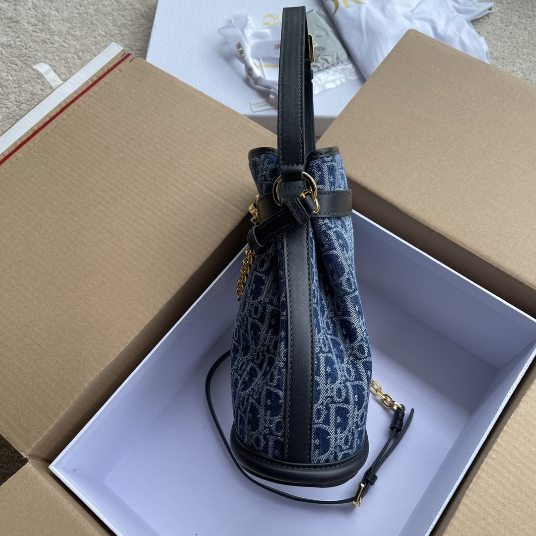 Dior Amber 30Montaigne 24.5×25×11cm