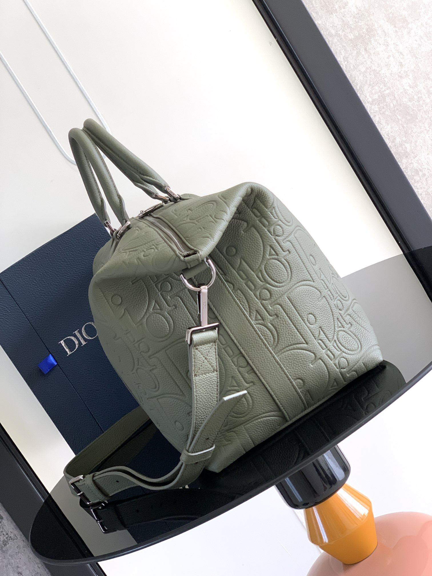Dior Weekender 40 Khaki Dior Gravity Leather and Khaki Grained Calfskin 57.5 x 34.5 x 22 cm