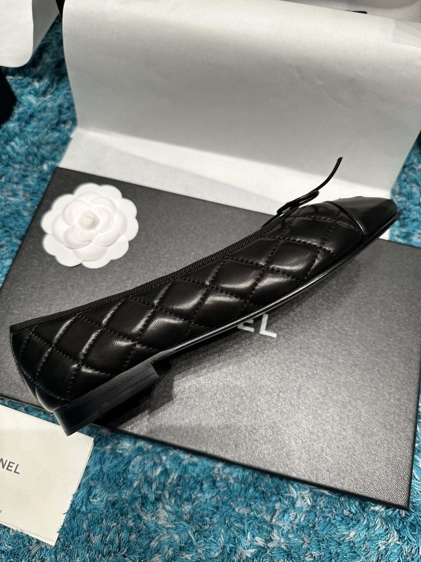 UA CHANEL BALLET FLATS