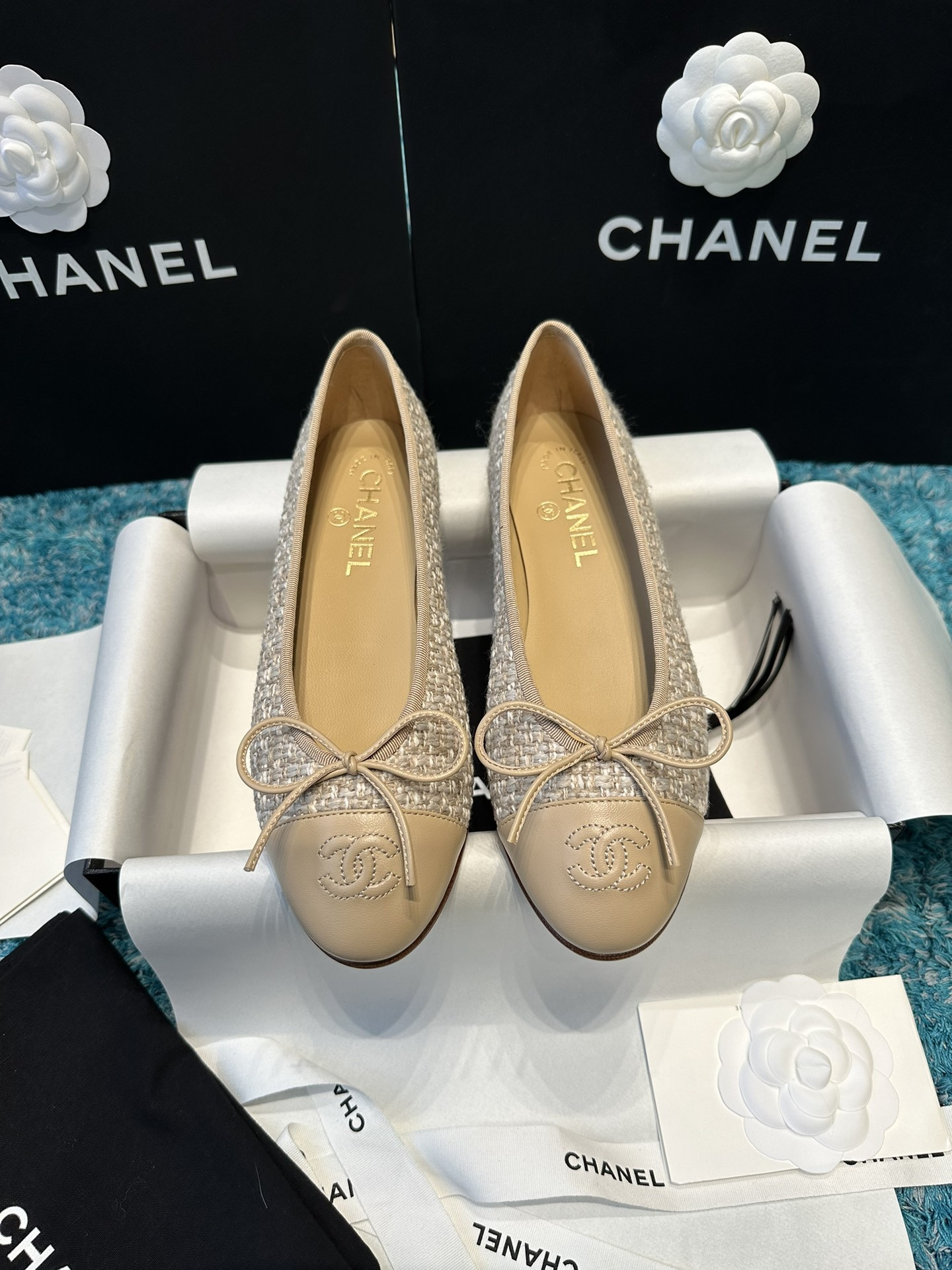 UA CHANEL BALLET FLATS