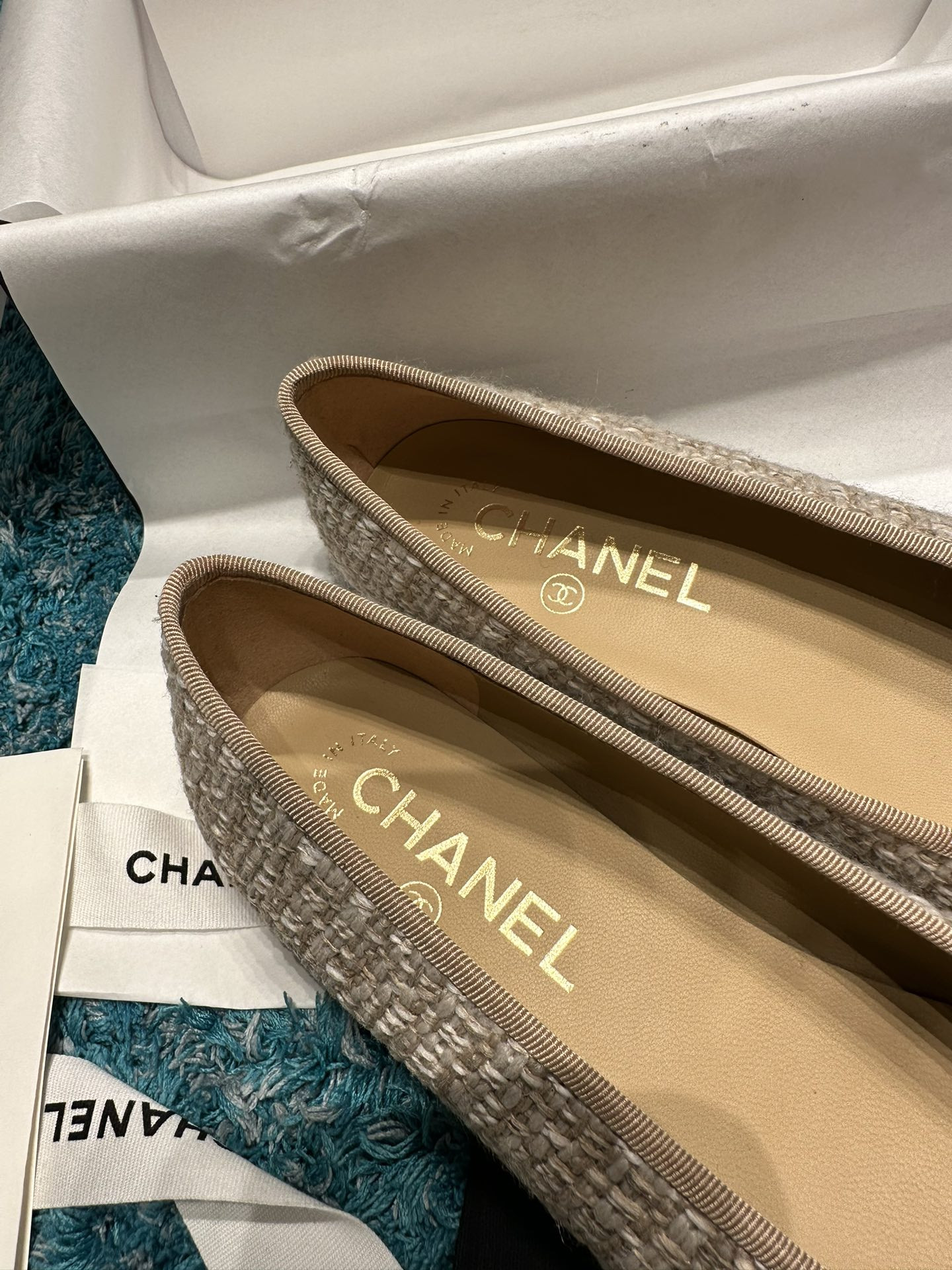 UA CHANEL BALLET FLATS
