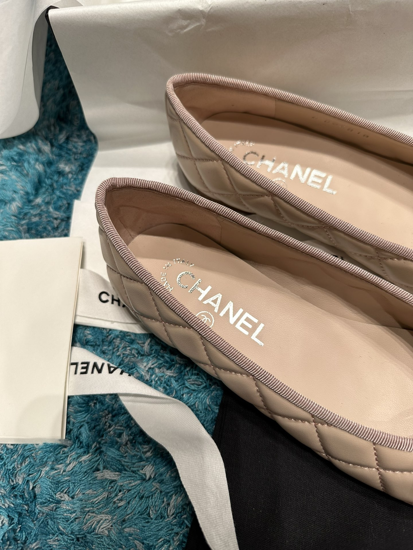 UA CHANEL BALLET FLATS