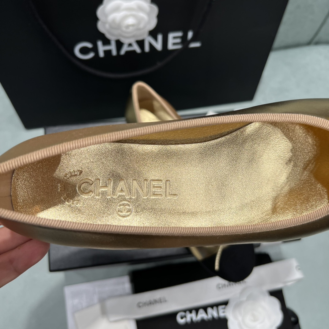UA CHANEL BALLET FLATS