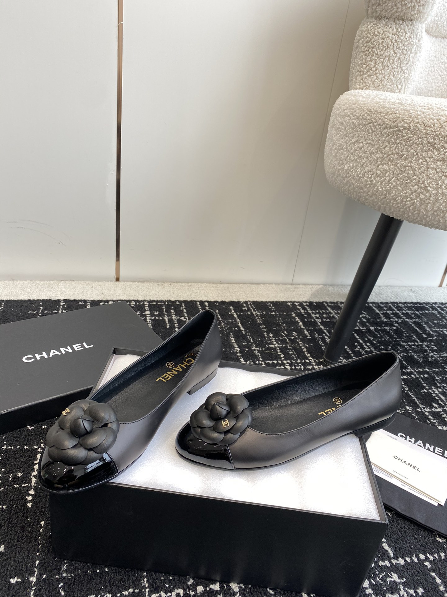 UA CHANEL BALLET FLATS