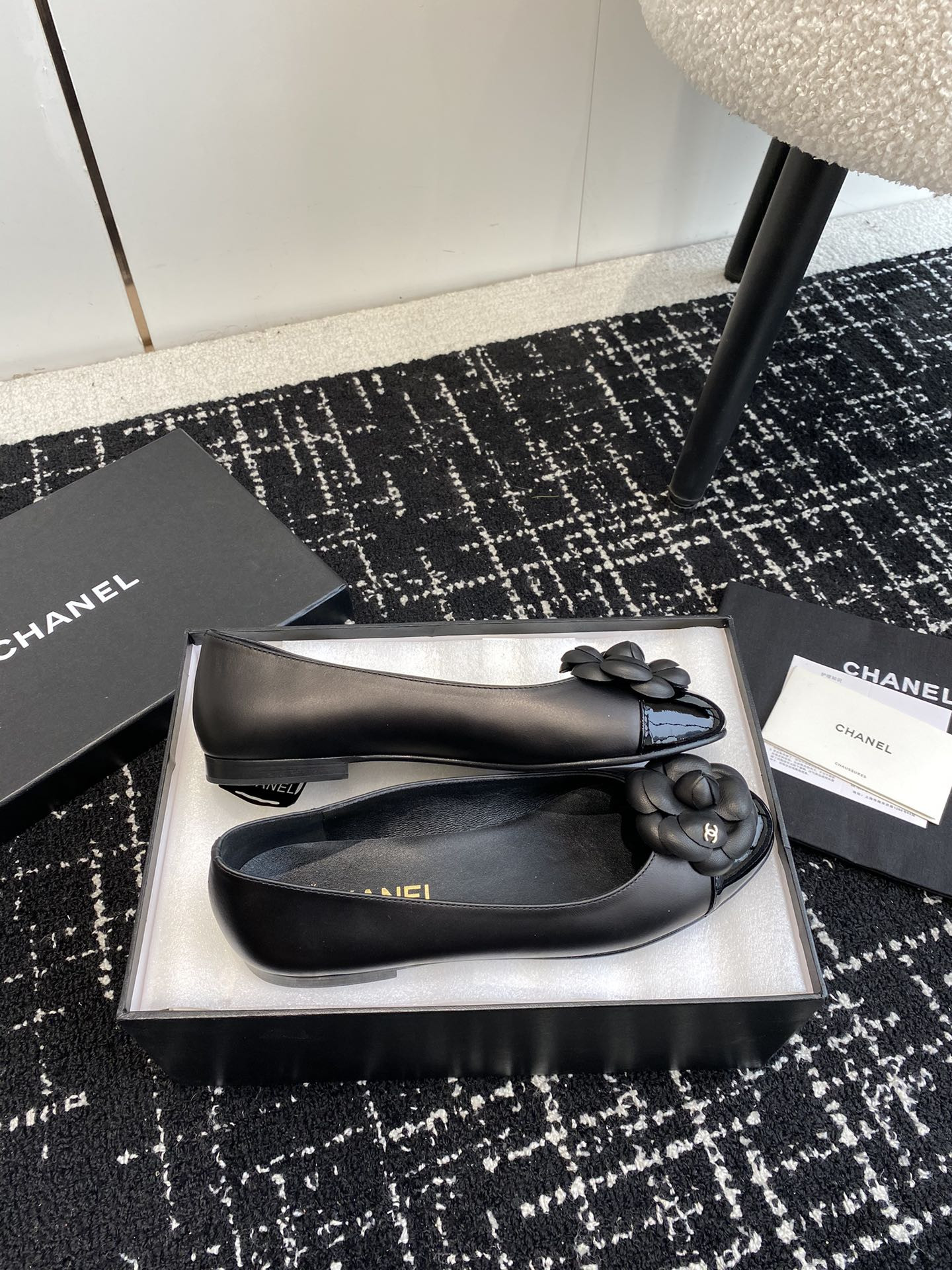 UA CHANEL BALLET FLATS