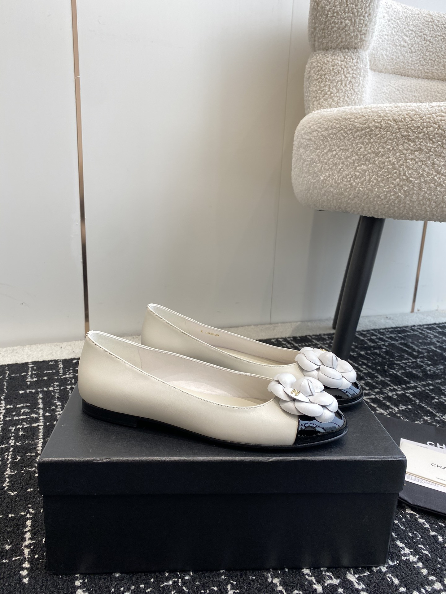 UA CHANEL BALLET FLATS