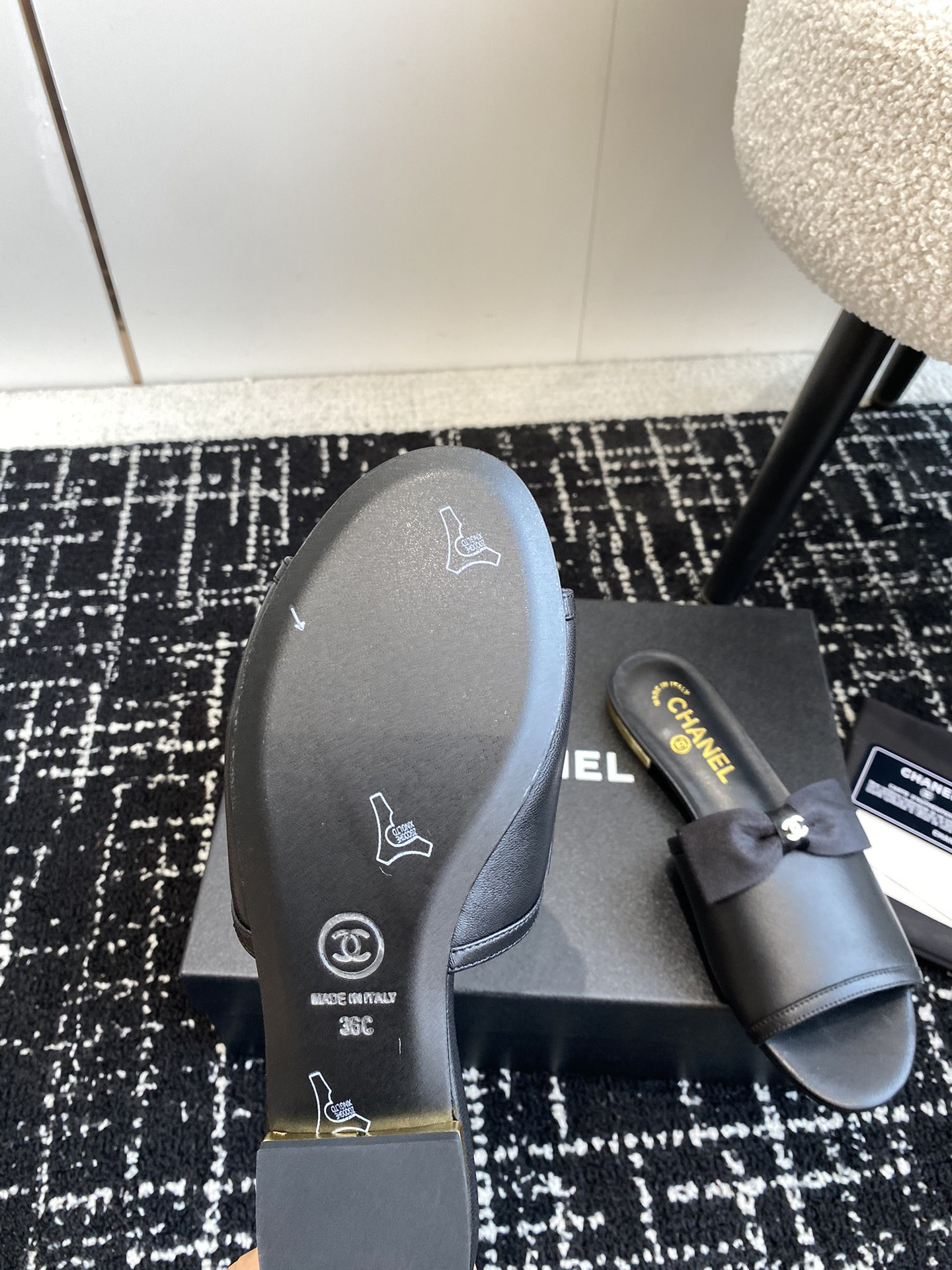 UA CHANEL MULES