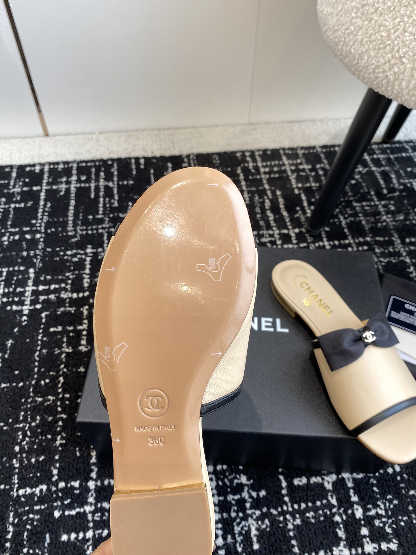 UA CHANEL MULES
