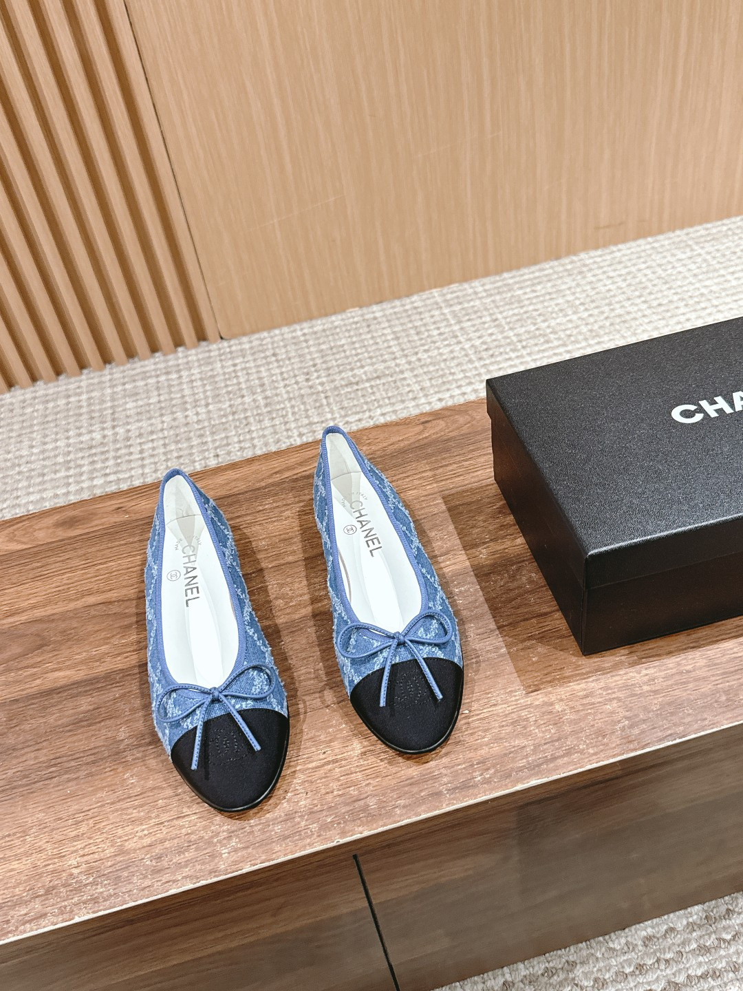 UA CHANEL BALLET FLATS