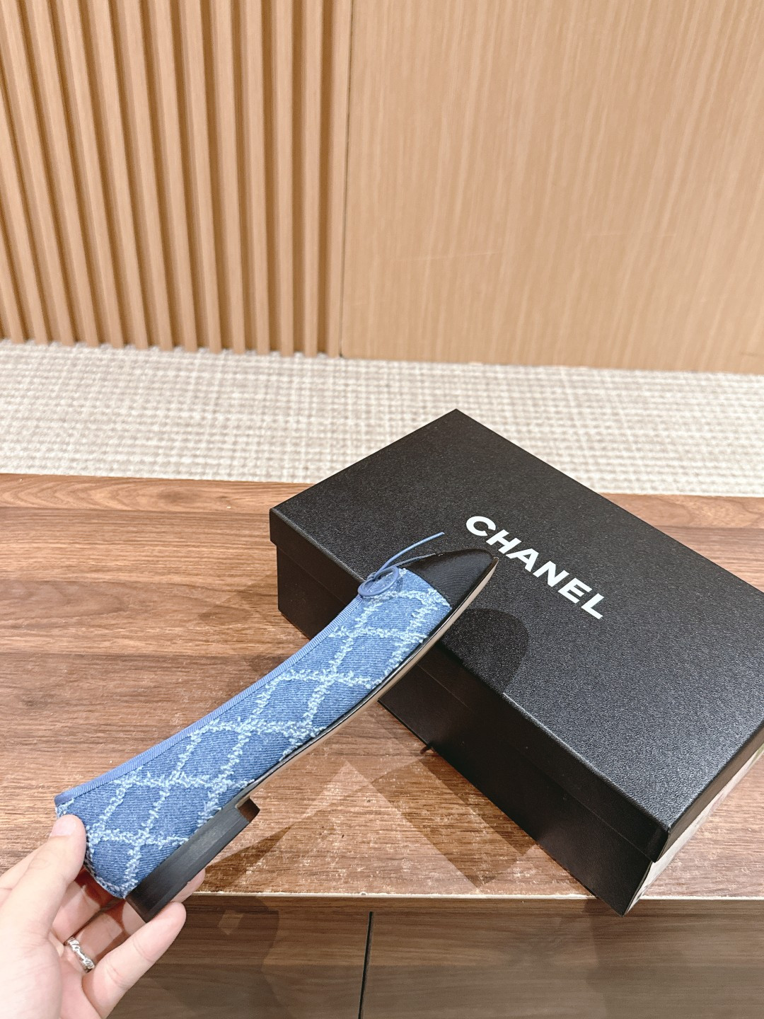 UA CHANEL BALLET FLATS