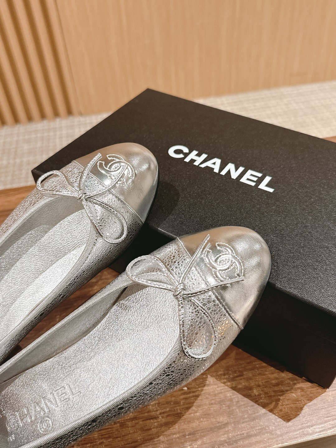 UA CHANEL BALLET FLATS