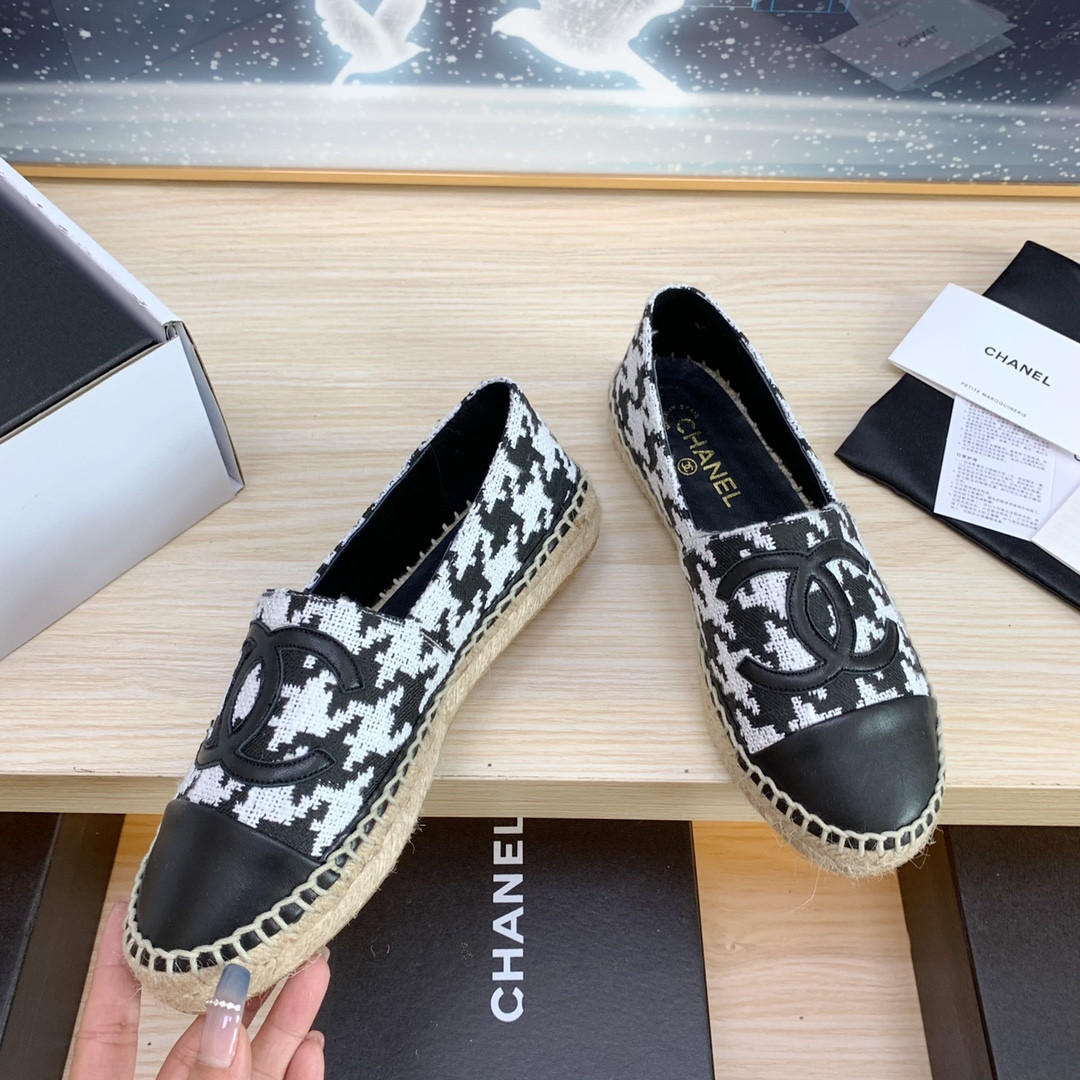 UA CHANEL ESPADRILLES