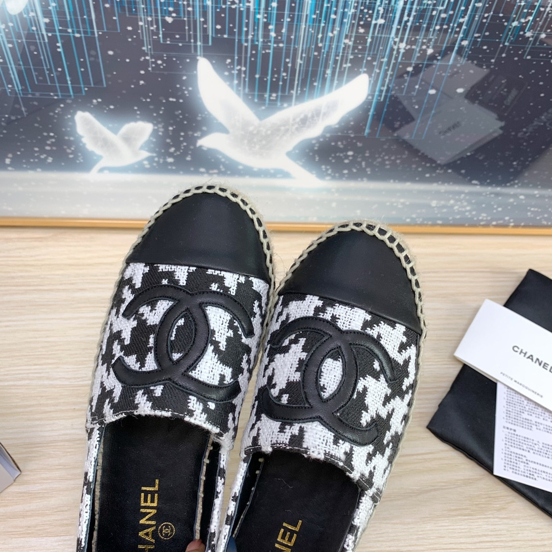 UA CHANEL ESPADRILLES