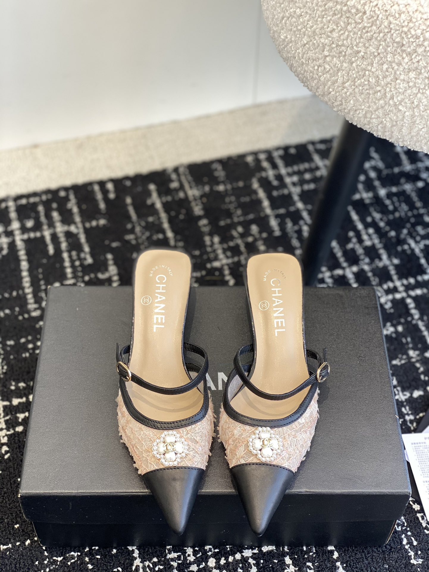 UA CHANEL MULES