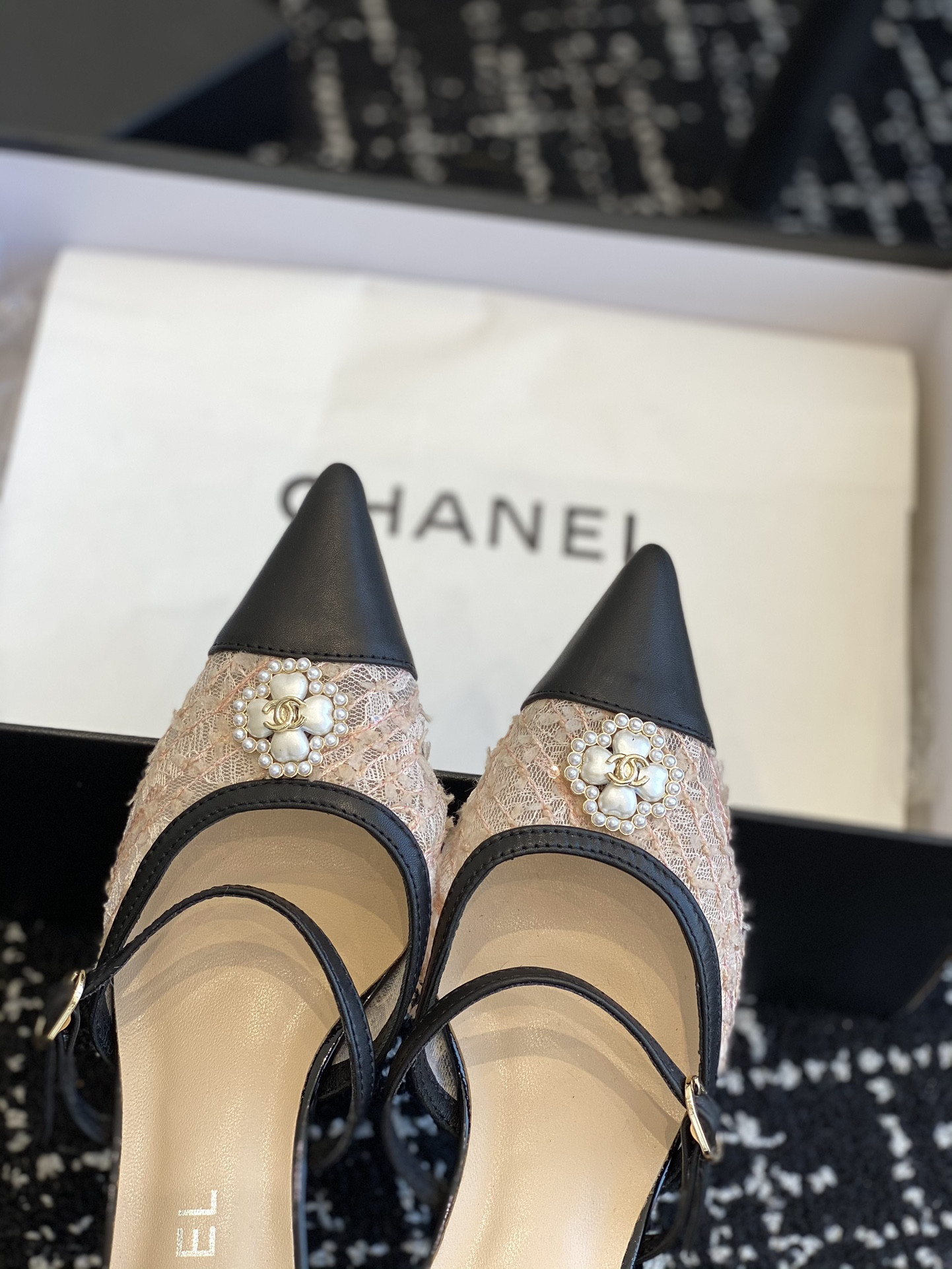 UA CHANEL MULES
