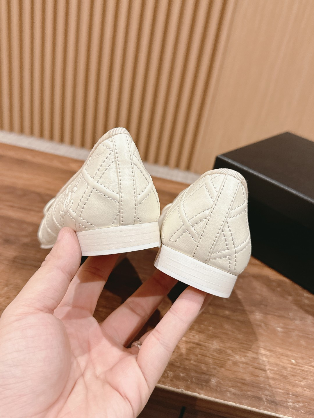 UA CHANEL BALLET FLATS