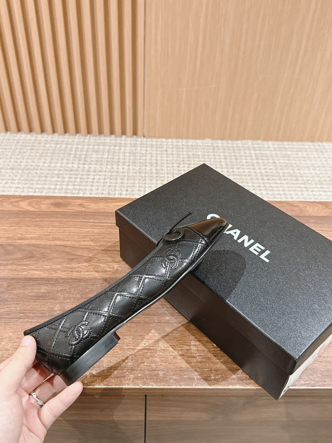 UA CHANEL BALLET FLATS