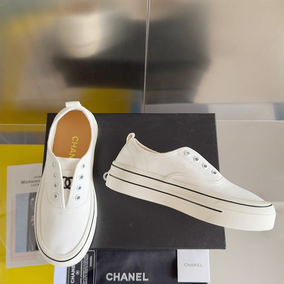 UA CHANEL SNEAKER
