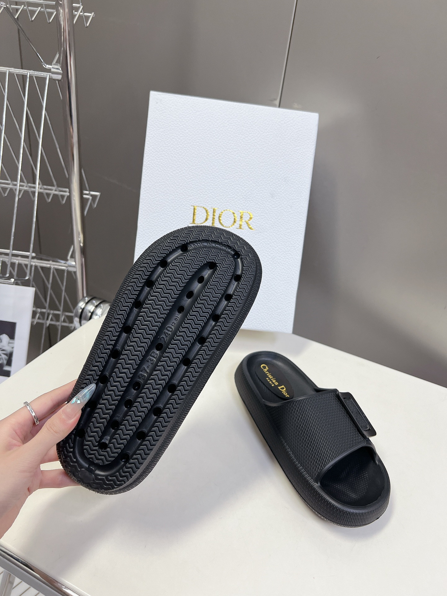 UA Dior Slide