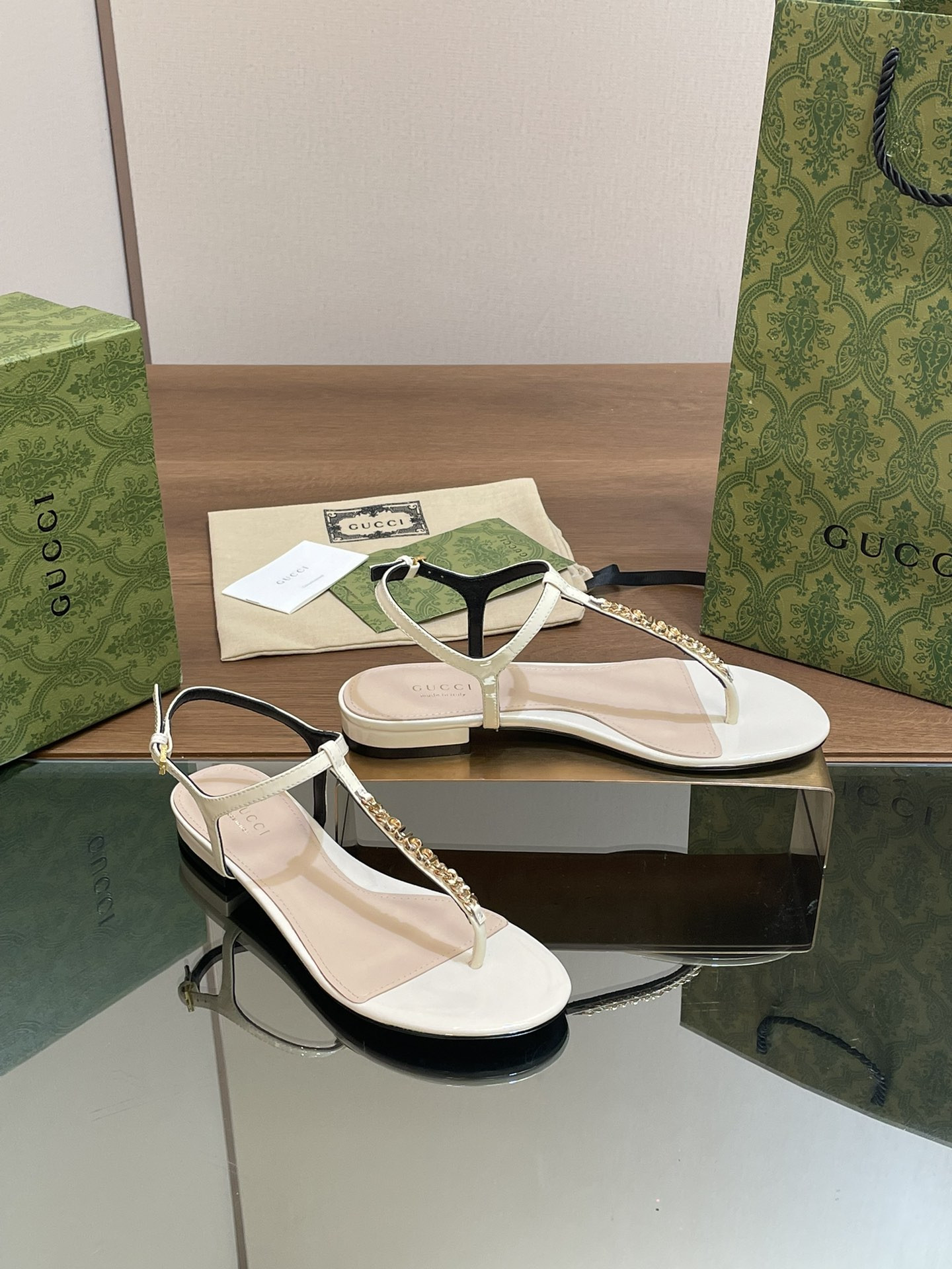 UA GUCCI SIGNORIA THONG SANDAL