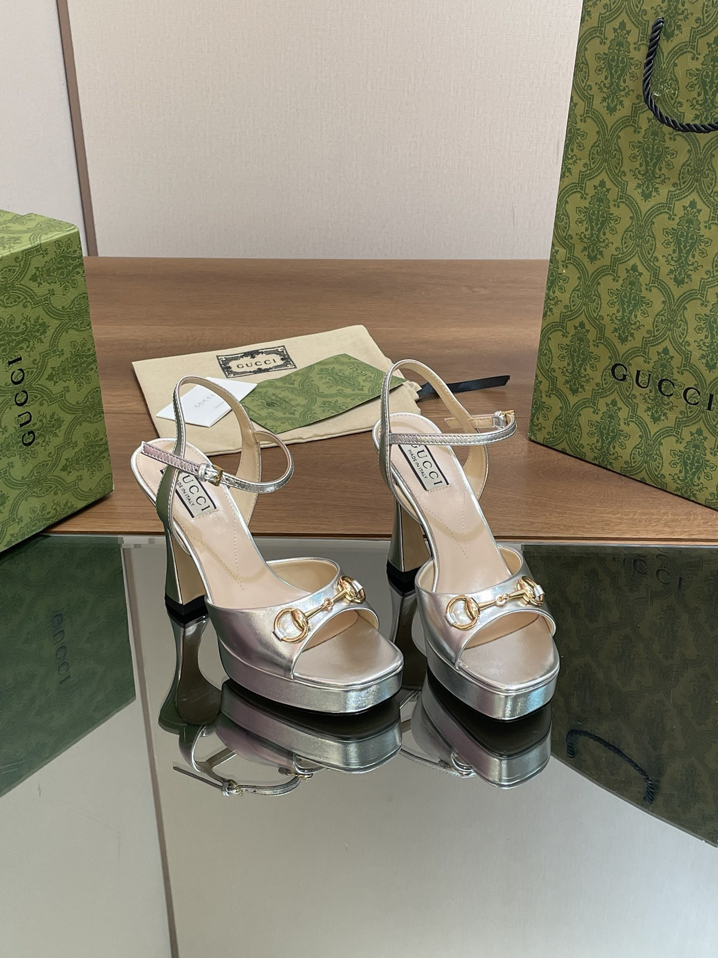 UA GUCCI WOMEN