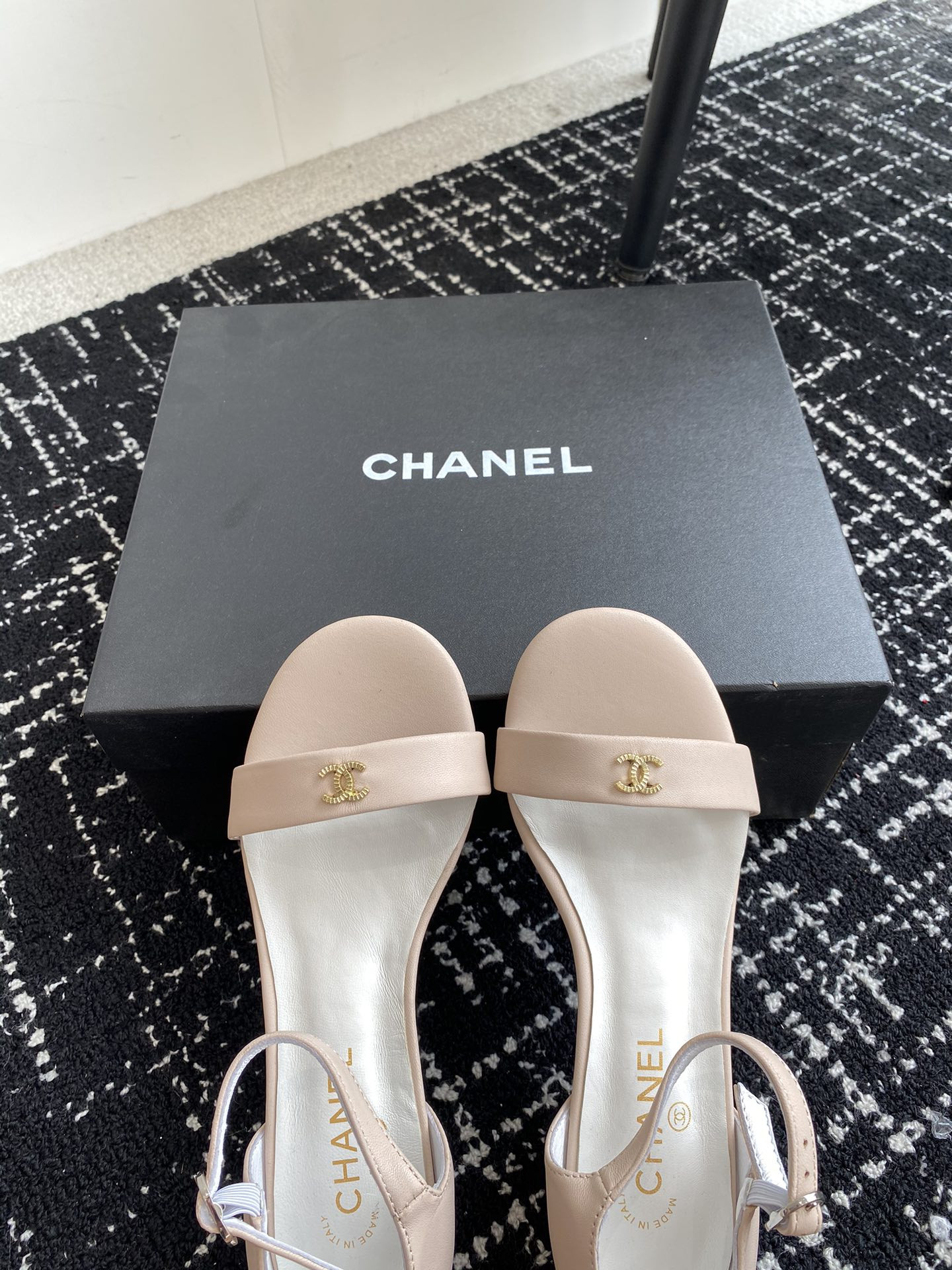 UA CHANEL SANDALS