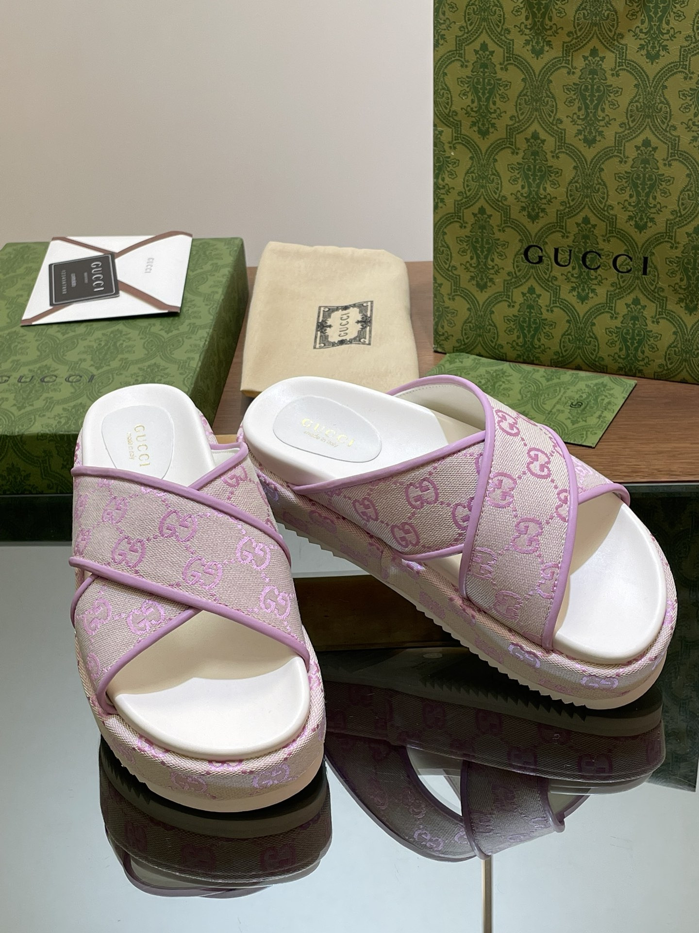 UA GUCCI WOMEN