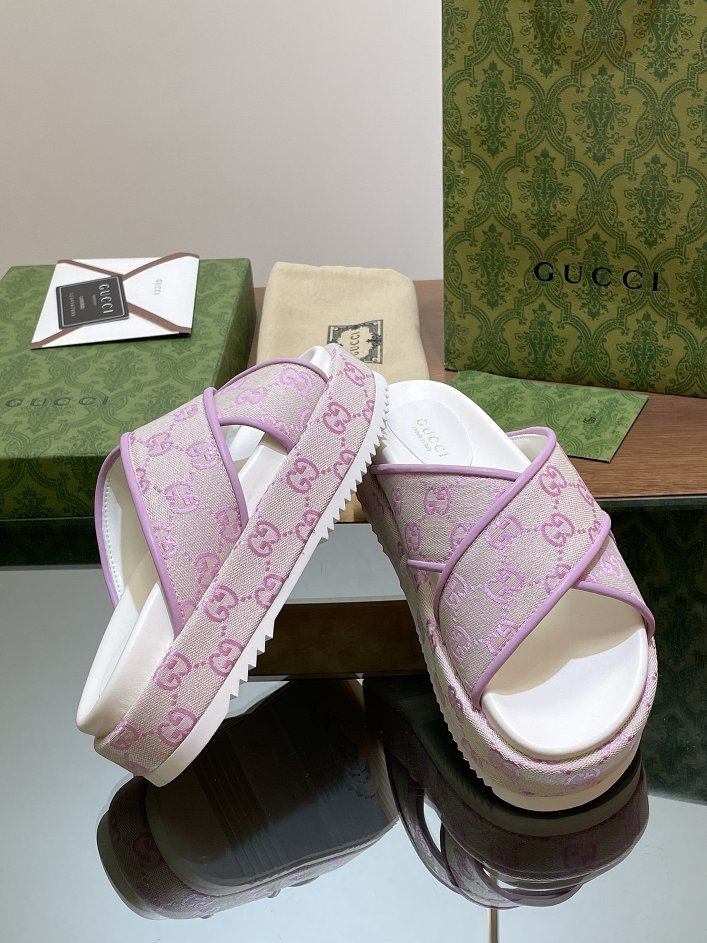 UA GUCCI WOMEN
