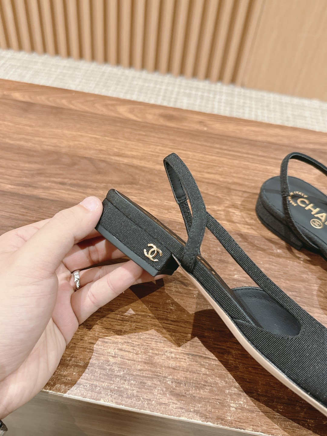 UA CHANEL SLINGBACKS FLAT