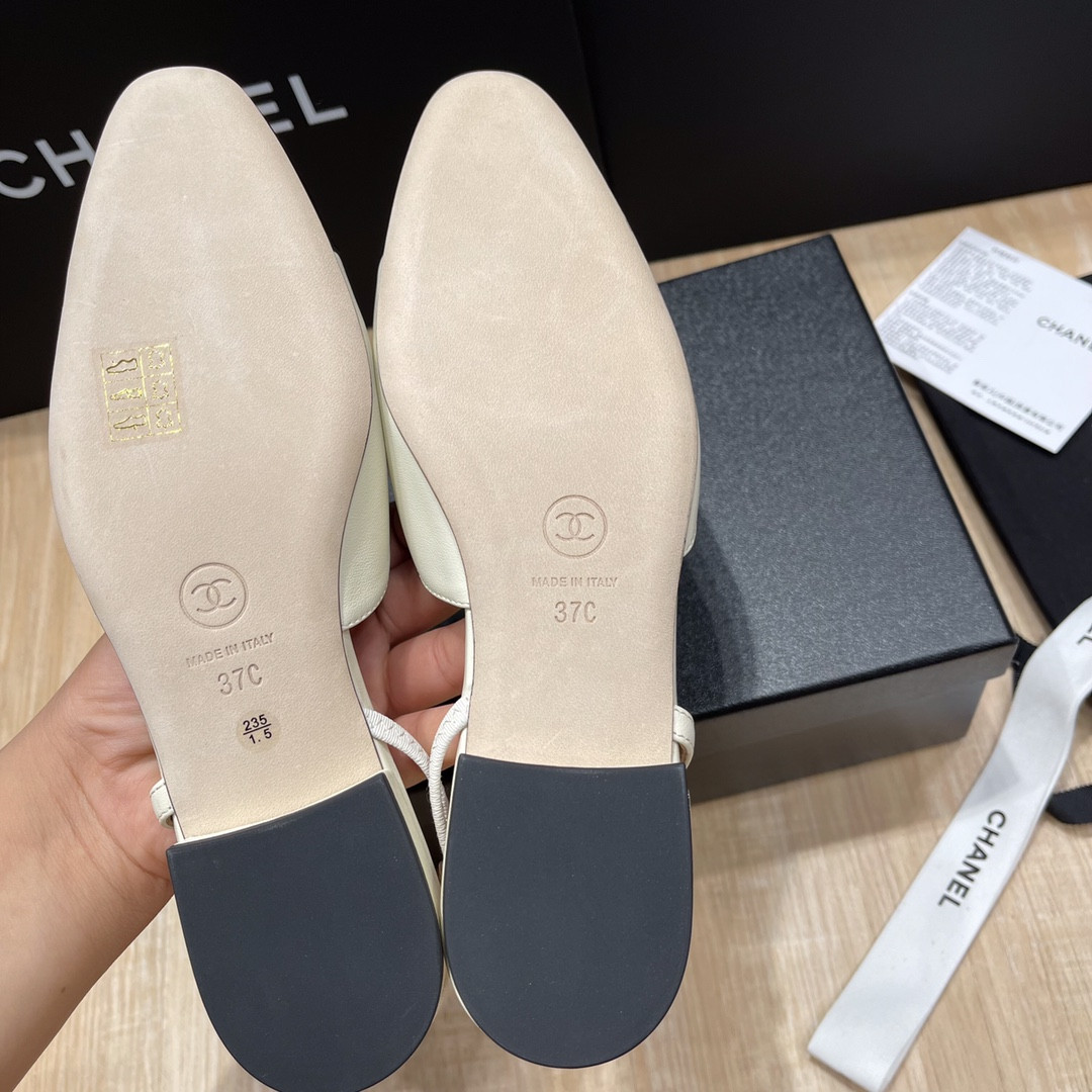 UA CHANEL SLINGBACKS FLAT
