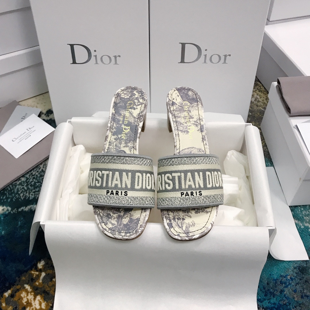 UA DIOR Dway Heeled Slide